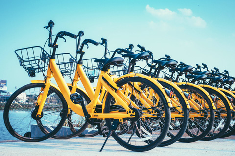 Ride all day on an electric bike in beautiful Newport Beach, California, courtesy of the free admission provided by Xplorie participating properties.